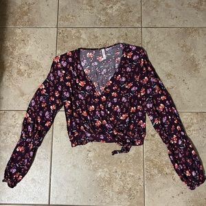 Floral Crop Top Long Sleeve